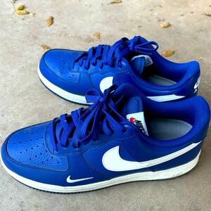 Men’s Nike size 9.5. Blue and white. Near new.